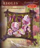 657 Подушка "Ирисы", Риолис