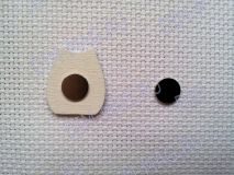 MG001 Магнитная игольница на канву "Котик" (в ассортименте)