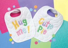 73102 Детские нагрудники "Обними меня!" и "Милашка" (Hug me! Cutie Pie), Dimensions