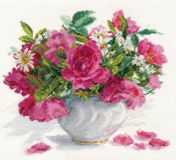 2-25 Розы и ромашки, Алиса